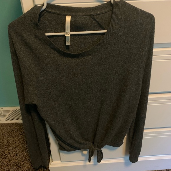 Aeropostale Tie Front Sweater - Picture 4 of 4